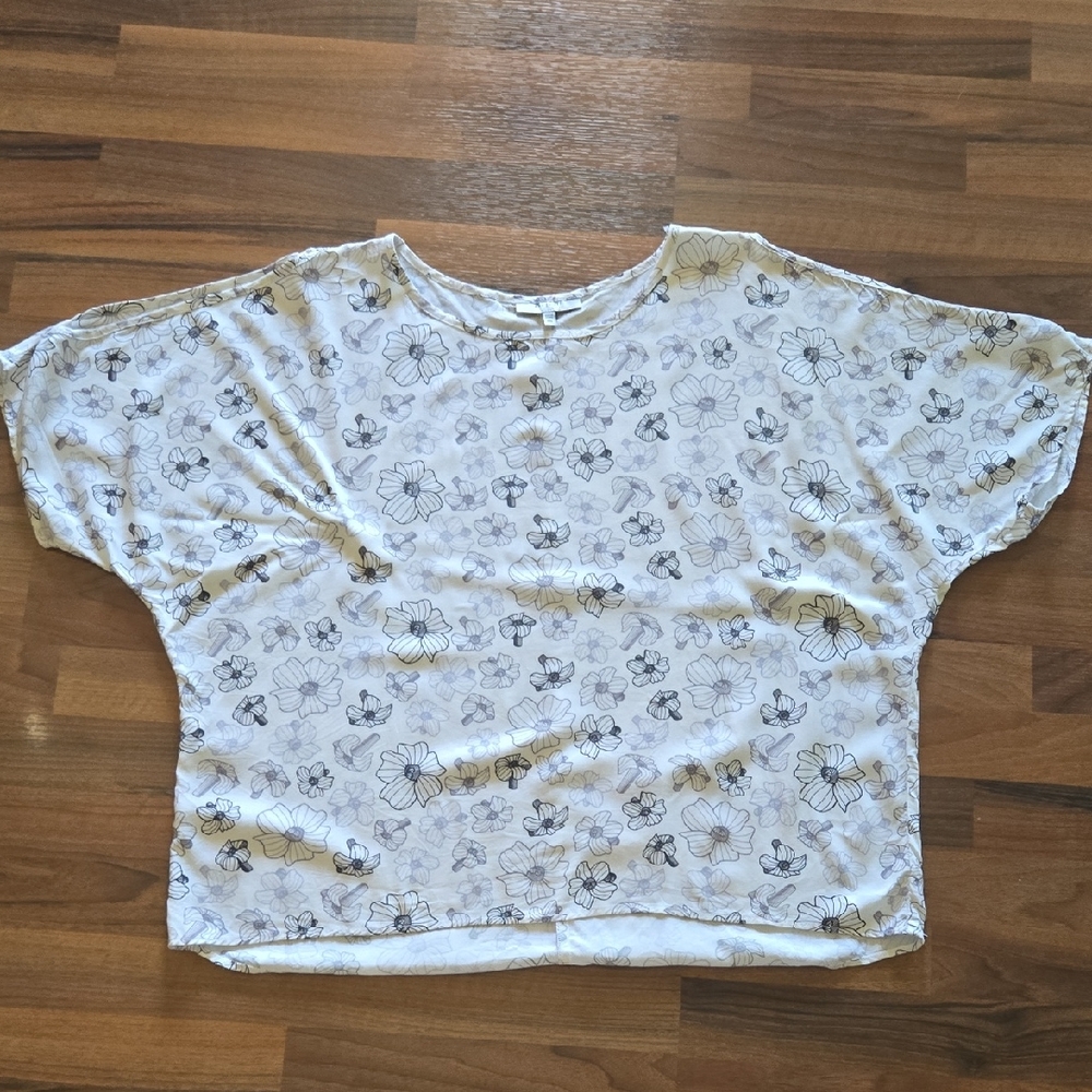 ARI SOUTH Elegant Floral Women's Blouse - Puakenikeni